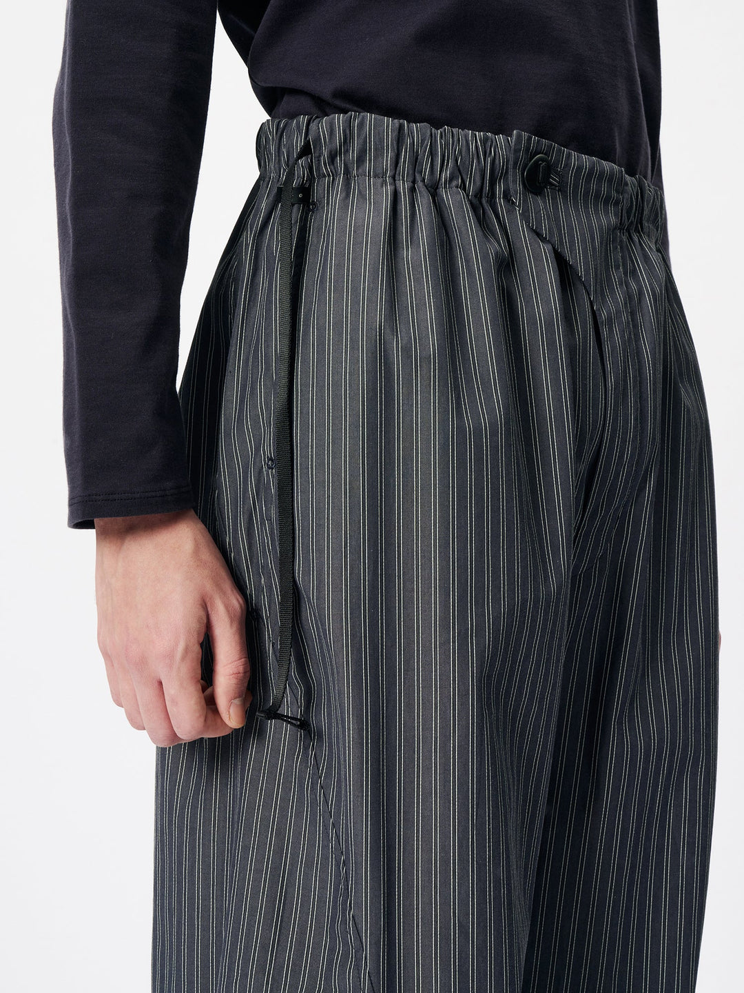 Goldwin ０ REF STRIPED PANTS Goldwin 0 Retroreflective Striped Pants – Goldwin Europe
