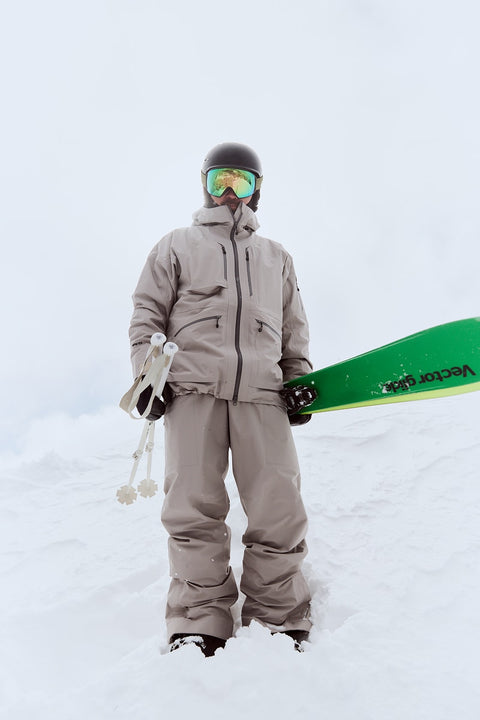 Model wearing the G06301 / GW06301 GORE-TEX 3L Work Pocket Jacket