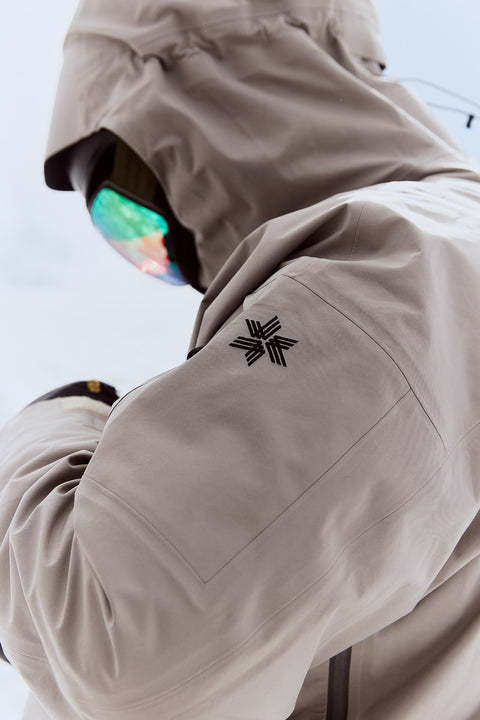 Model wearing the G06301 / GW06301 GORE-TEX 3L Work Pocket Jacket